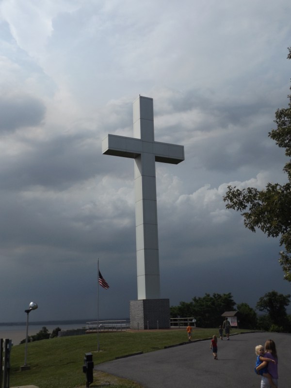 Fort Jefferson Cross at the Confluence of the Ohio and Mississippi Rivers